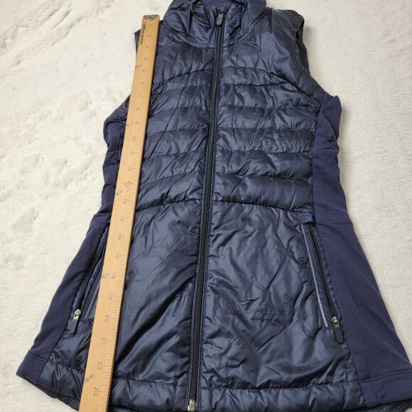 Lululemon Women's Navy Down For A Run II Slim Fitted Full-Zip Puffer Vest Size 2 - Picture 5 of 7